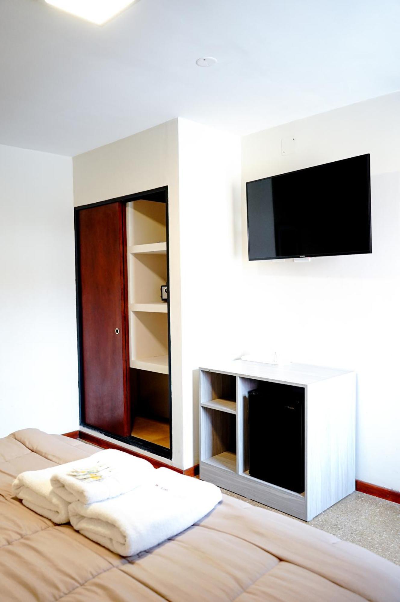 Gs Hotel Salta Ngoại thất bức ảnh